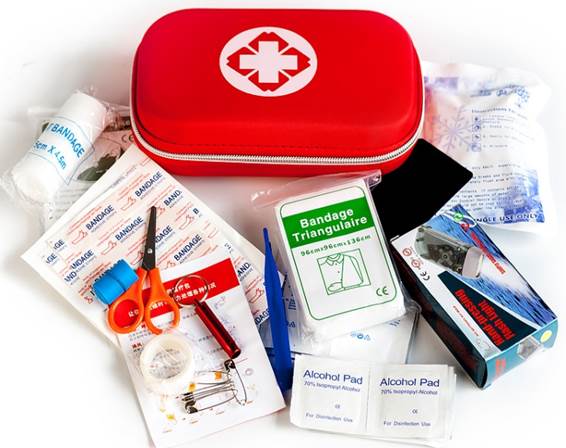 First aid kit, wilderness, survival, outdoor, medical first aid Y020